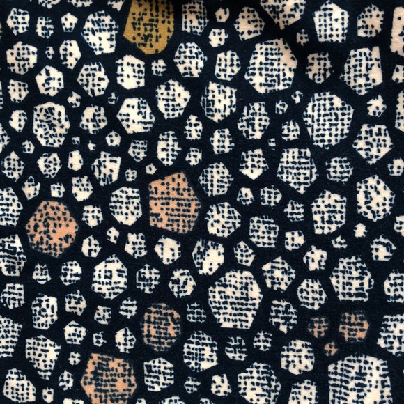 LuLaRoe Leggings - Picture 2 of 3